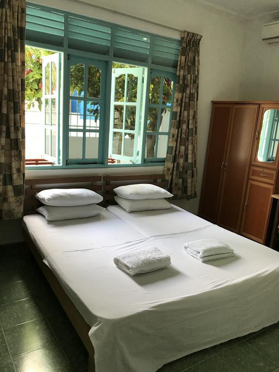 Raalhu Lodge Himmafushi Exterior photo